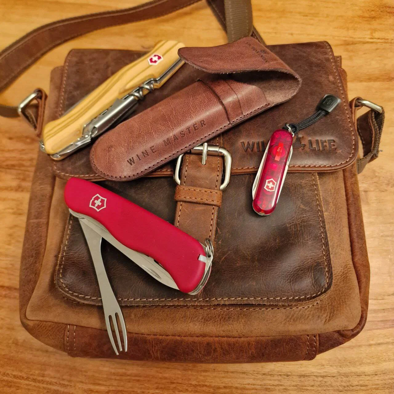 3 Essentials Victorinox